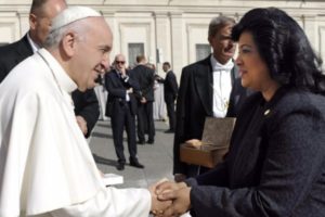 El Papa Francisco recibe delegación de congresistas dominicanos encabezada por Cristina Lizardo