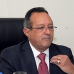 Ministro de Agricultura garantiza abastecimiento de pollo, plátano y arroz