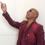 Tamayo rinde homenaje a su hijo fenecido; artista Benny Sadel