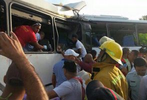 Identifican siete de los diez muertos en accidente en Higüey y a 31 de los 78 heridos