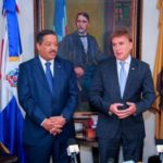 Rosario revela Brewster lo presionó con quitarle la visa