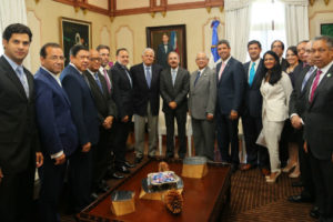 Empresarios constructores de viviendas felicitan y apoyan a Danilo Medina‏