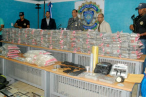MP y PN ocupan 278 paquetes de cocaína o heroína