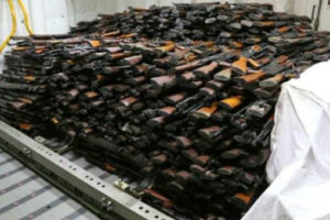 Autoridades haitianas descubren cargamento de armas procedente de EEUU