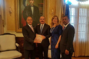 Presidente Danilo Medina se reúne con la directiva del PARLACEN