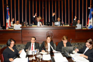 Senado escoge a Castaños Guzmán como presidente de la JCE; aprueban presupuesto