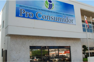 Pro Consumidor cuestiona modelo de préstamos por internet a 365% anual