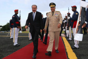 Danilo Medina sale hacia Haití. Va a toma de posesión nuevo Presidente hermano país