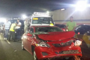 Triple choque en túnel de la 27 de Febrero provoca taponamiento vehicular