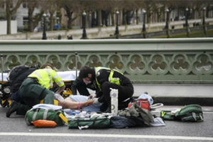 Cuatro muertos y al menos veinte heridos en el atentado de Londres