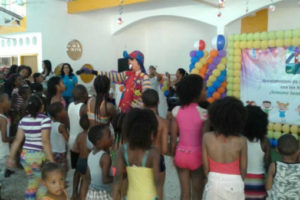 Alcalde Nelson Guillén realiza tarde infantil en el balneario La Toma de San Cristóbal