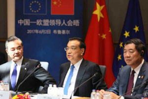 China contenta de ver una Europa unificada, abierta y próspera, dice premier Li