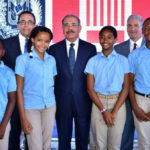 Medina entrega dos centros educativos en Azua