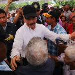 A Cristóbal, en Independencia, Danilo llevó hoy el inicio de una mejor vida para su gente