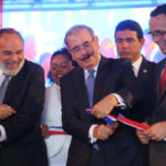 Presidente Medina entrega centro educativo en Boca Chica con 29 aulas para la Jornada Escolar Extendida