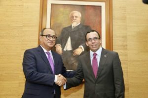 Navarro acuerda alianza con Ministro de Educación de México para proyectos educativos