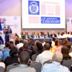 Navarro dice nuevo currículo debe ser realidad cotidiana en las aulas con la integración de las familias