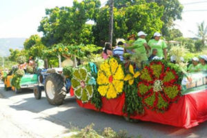 Mercedes Castillo llama a participar en excursión Festival de Las Flores y su desfile en Jarabacoa