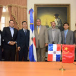 Ministro Miguel Mejía recibe representantes de constructora China CSCEC