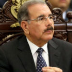 El presidente Medina promulga controvertida Ley de Partidos