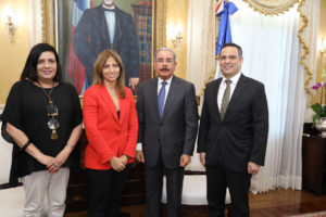 Medina recibe visita cortesía presidente de Altice en el país, Ana Figueiredo; empresa continuará apoyando República Digital