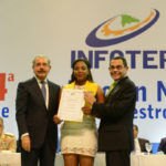 Presidente Medina encabeza graduación se 26,100 egresados del Infotep