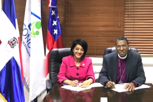 Concei firma acuerdo con Iglesia Episcopal para establecer Estancias Infantiles en Centros Educativos