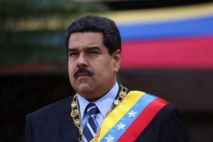 Maduro dice contar con la «total lealtad» de los jefes militares de Venezuela
