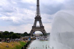 Temperaturas en Francia llegan a 45 grados Celsius por primera vez