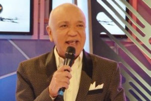El presentador Jochy Santos renuncia de Telemicro
