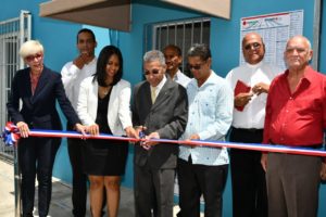 Promese/Cal inaugura nueva “Farmacia del Pueblo” en el sector 30 de Mayo