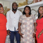 Decoratti ofrece cóctel en inauguración de su Showroom