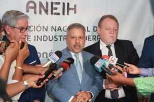 Industriales de Herrera exponen preocupación ante caída en el ritmo de crecimiento de la economía