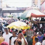 Aprovechan fin de semana para las compras navideñas