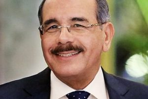 Presidente Medina desea prosperidad y mucha paz a los dominicanos en Navidad