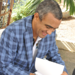 Ponen en circulación el libro “Éxito más allá de lo material”