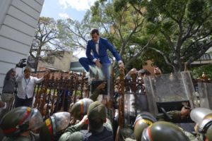 Aliados internacionales de Guaidó condenan «golpe al Parlamento» en Venezuela