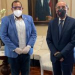Medina recibe al alcalde de SDN para tratar situación del vertedero de Duquesa y Covid-19