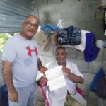 Periodistas Arecelis Peña y Modesto Rodríguez reciben aporte de RD$50,000 cada uno de gremios periodístico