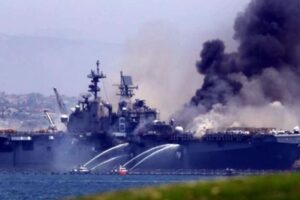 Al menos 18 militares heridos por una explosión en un buque de guerra de EEUU en California