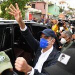 Presidente Abinader sobrevolará territorio nacional este lunes para conocer daños en zonas vulnerables