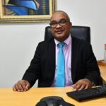 Designan a Olivo De León gerente de Comunicación Estratégica de Salud Pública