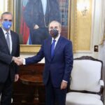 Siguen las críticas contra la decisión de Danilo Medina