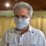 Colegio Médico rechaza flexibilización del toque de queda