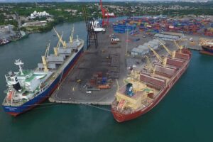 Exportaciones del régimen zonas francas hechas por cuatro puertos del país en ocho meses disminuyeron en un menos -9 %