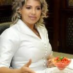 Piden renuncia de Kimberly Taveras tras reportaje de Nuria Piera