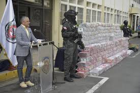 Autoridades ocupan 1,747 paquetes presumibles de cocaína en Puerto de Haina