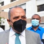 Ministro de Salud afirma clases seguirán de forma virtual