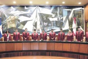 Tribunal Constitucional celebra su noveno año mostrando nuevas caras