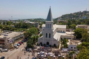 Iglesia católica en Haití culmina su protesta de tres días por secuestros